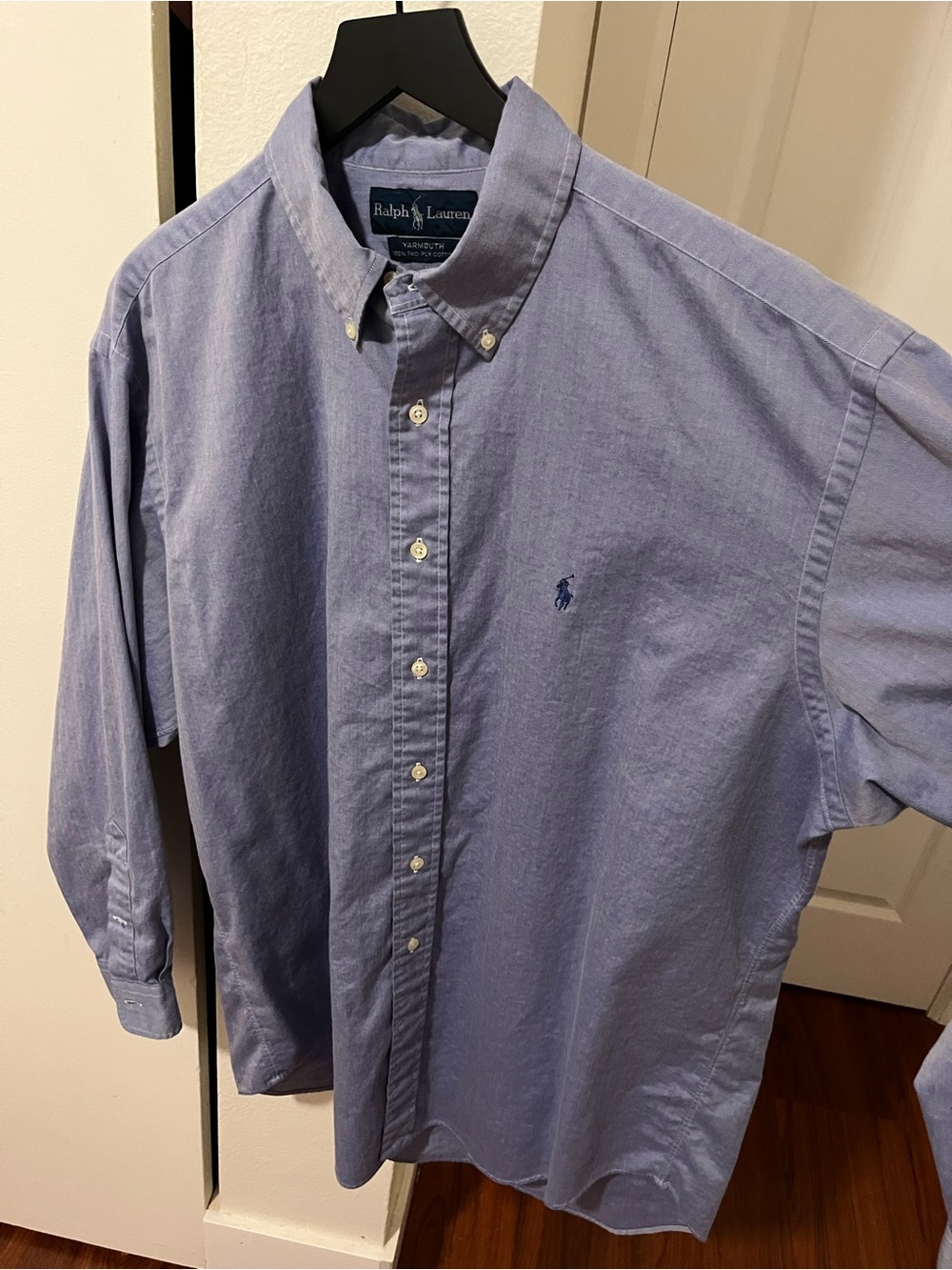 Ralph Lauren Men’s Button-Down Shirt in Light Blue - Picture 2 of 6